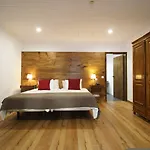 Lusitania Bed & Breakfast 3*