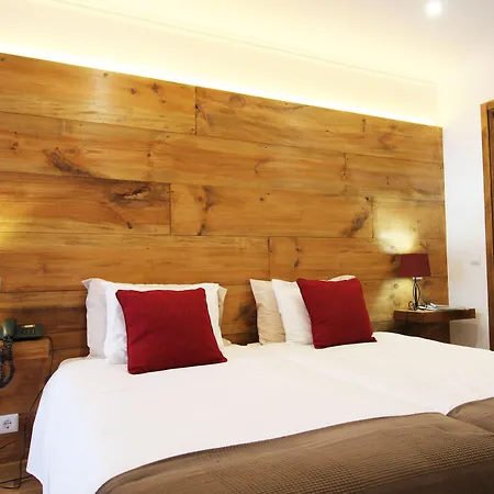 Bed & Breakfast Lusitania 4*