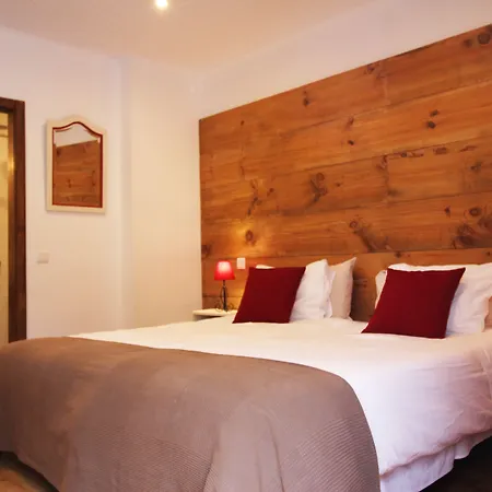 Lusitania 4* פונשל