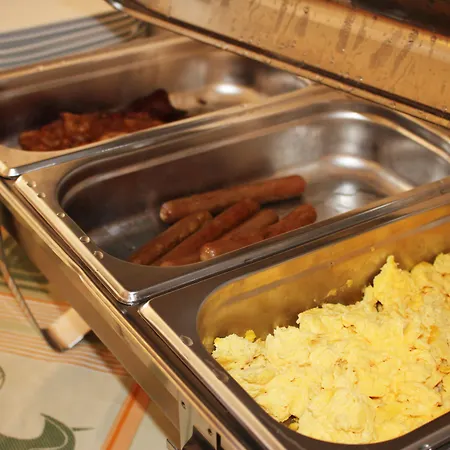 Bed & Breakfast Lusitania 3*