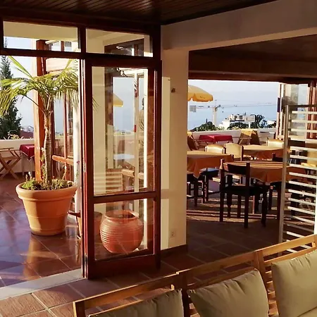 Bed & Breakfast Lusitania 3*