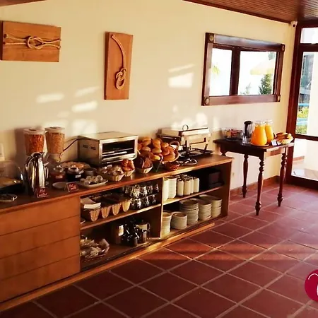 Lusitania 4* פונשל