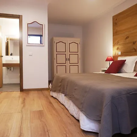 Lusitania B&B 푼샬