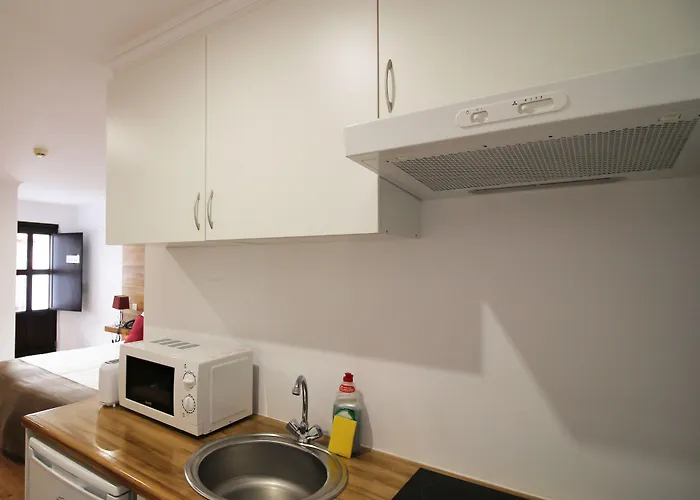 Alojamento de Acomodação e Pequeno-almoço Lusitania 4*