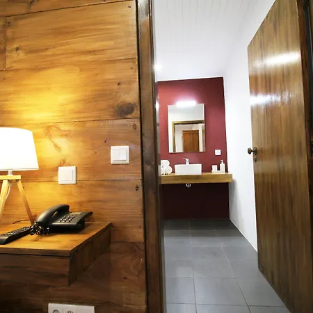 Oda ve Kahvaltı Lusitania